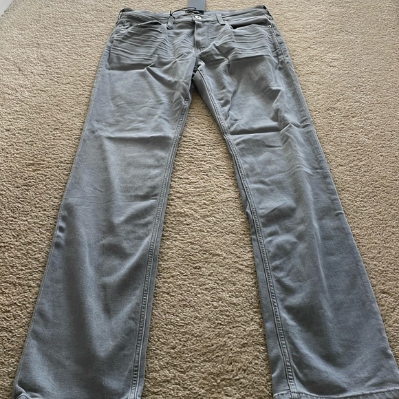 Nwt Paige normandie jeans size 33 Patterson color
